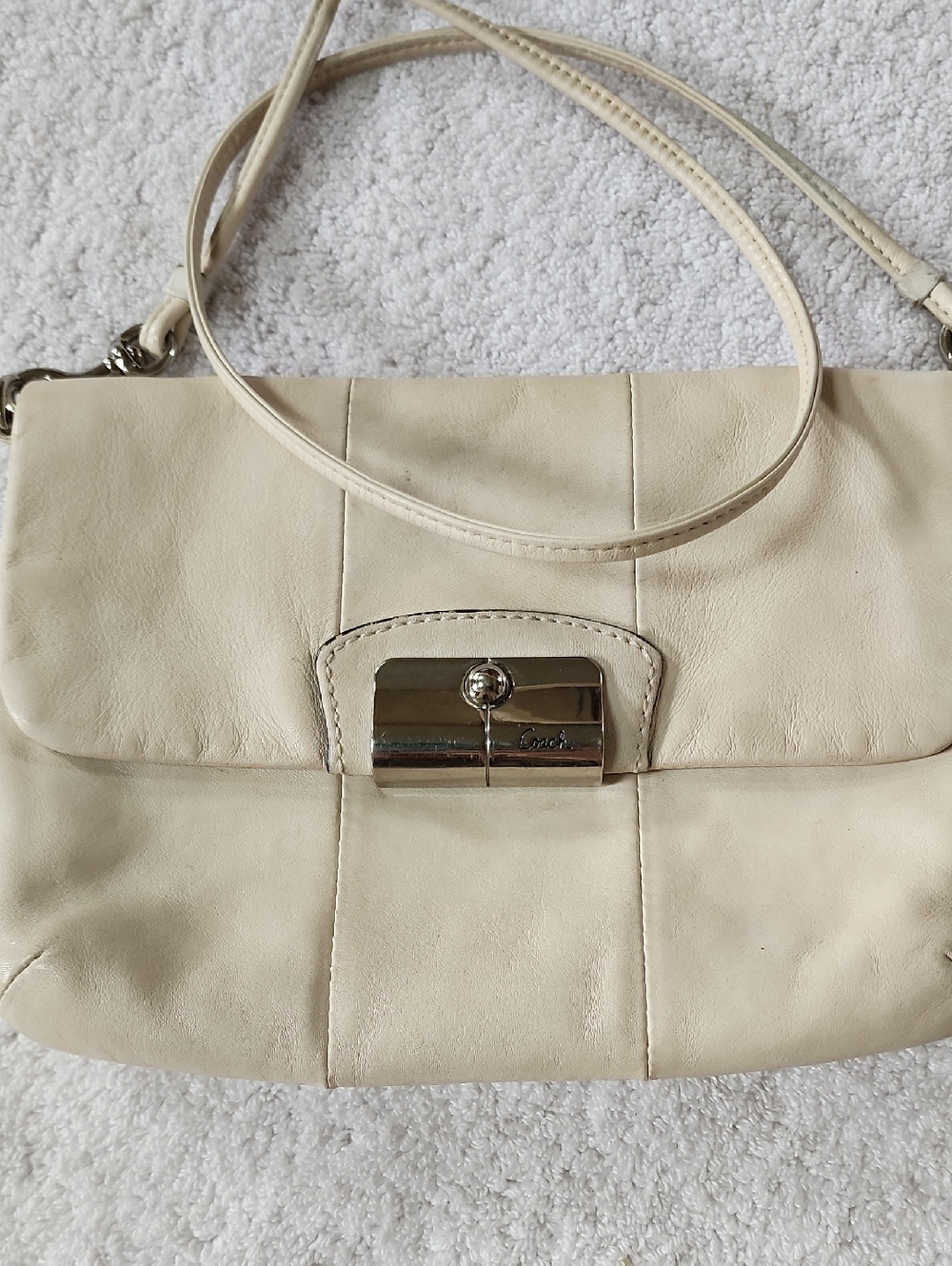 Coach Women's Cream Leather Shoulder Bag Preowned